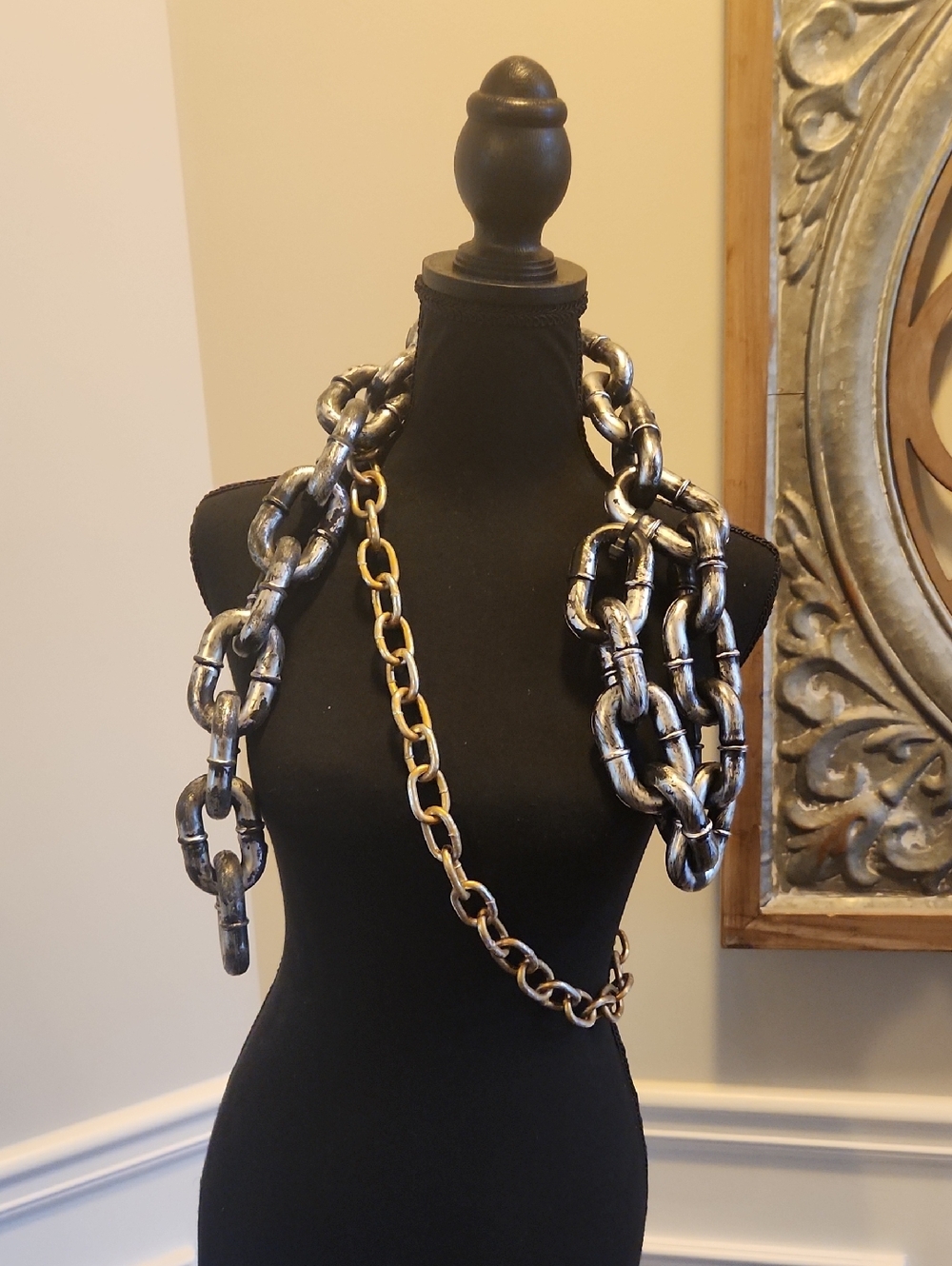 2 Separate Chains For Costume Silver & Gold